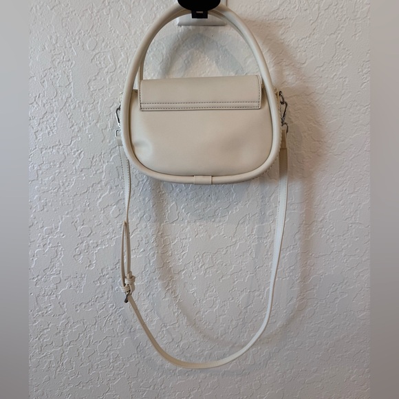 Elegant Cream Mini Bag - Picture 7 of 9